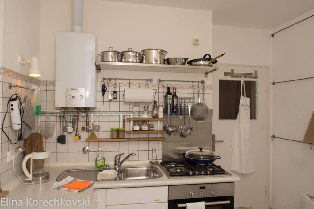 Bahnhofsnahe, Ruhige Und Sonnige 2 Zimmerwohnung Im Dichterviertel ヴィースバーデン エクステリア 写真